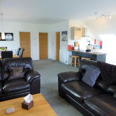 Gerycastell Luxury Holiday Apartment With Stunning Views & Ev Station Point カーマーゼン エクステリア 写真