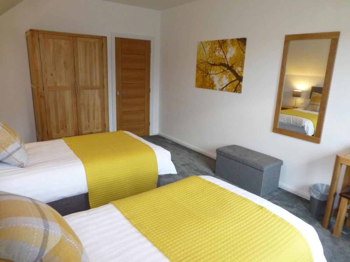 Gerycastell Luxury Holiday Apartment With Stunning Views & Ev Station Point カーマーゼン エクステリア 写真